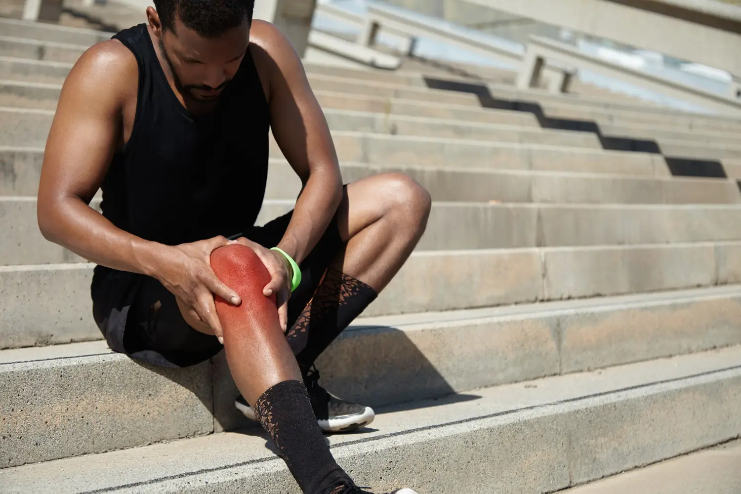 Pain in the knee of an athlete